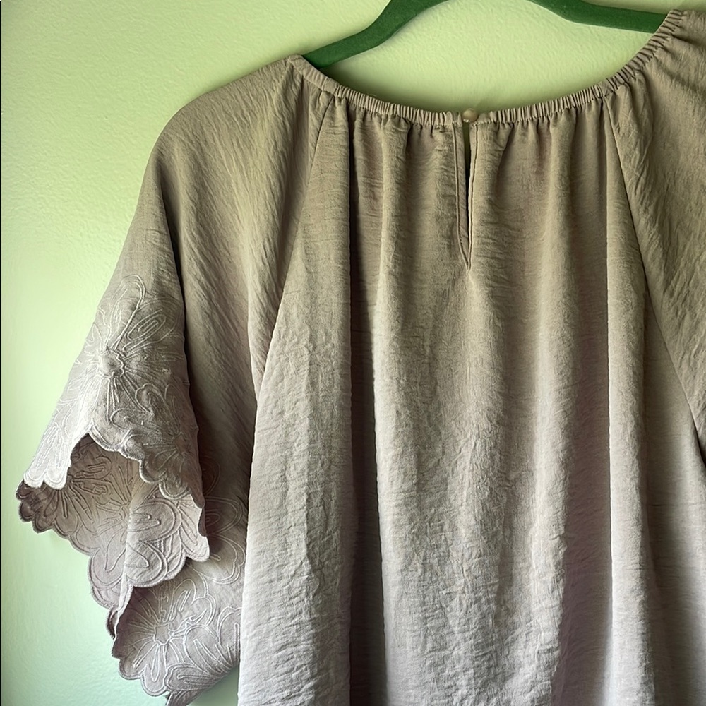 NWOT Adrianna Papell Soft Pink/Lavender Embroidered Floral Top Size S - Picture 7 of 15